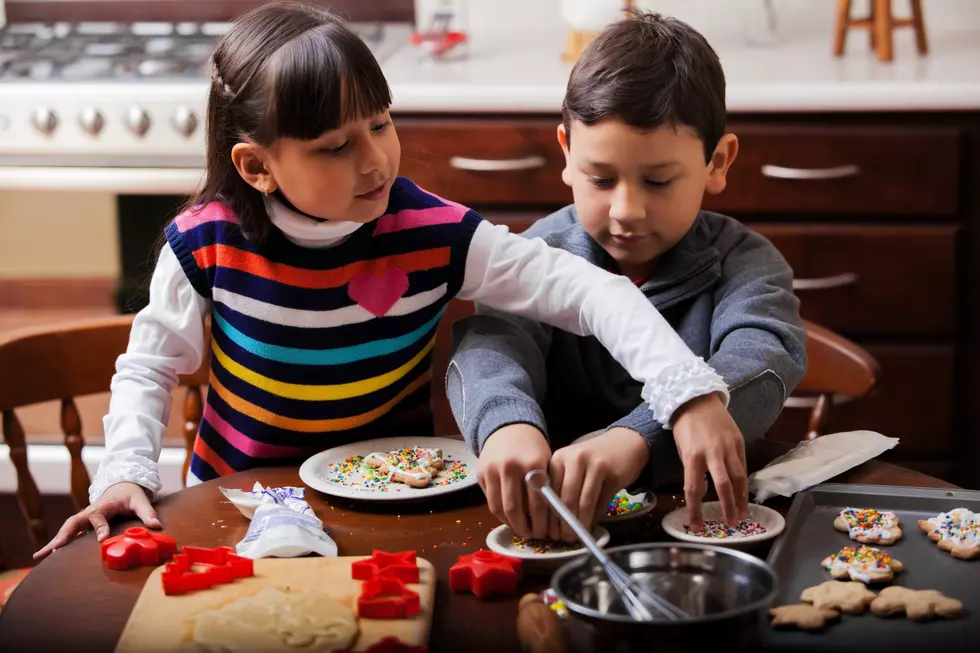 kids with cookies