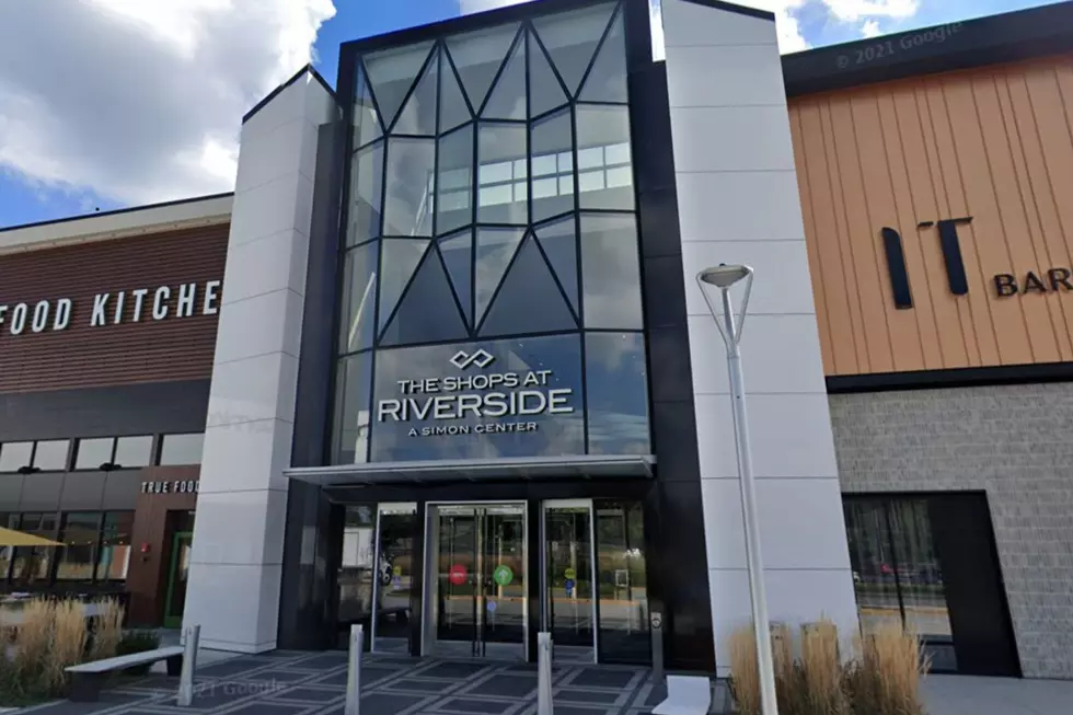 Reports of gunfire at NJ mall lead to jewelry smash-and-grab discovery