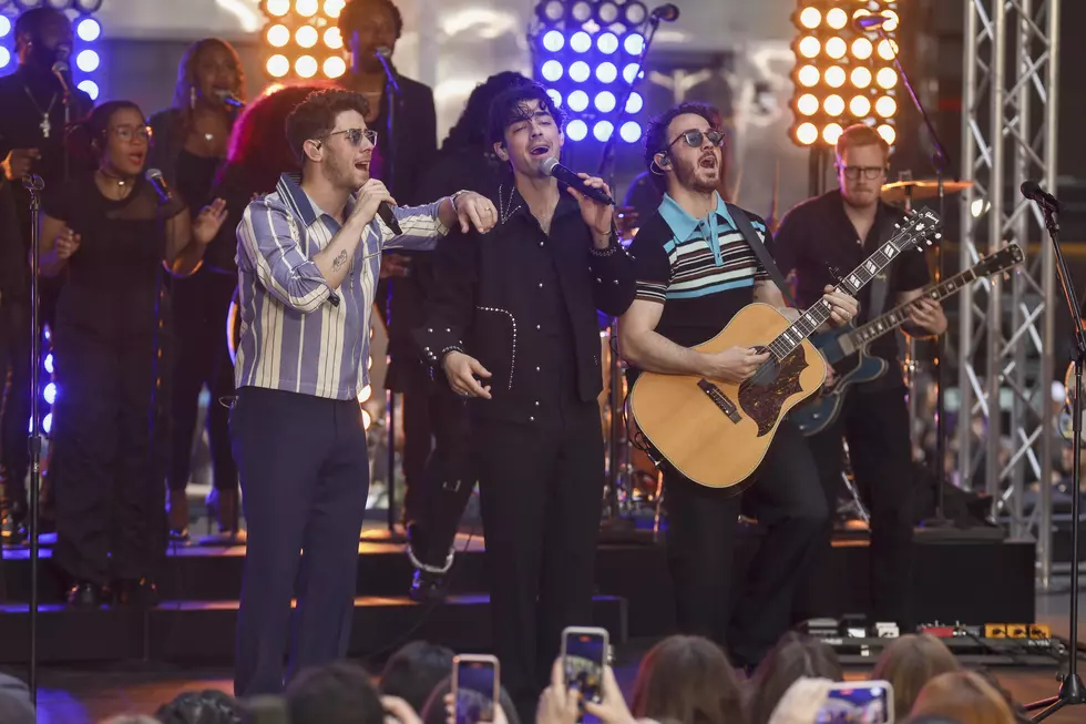 Nick Jonas, Joe Jonas, Kevin Jonas