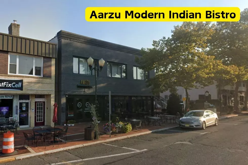 Canva / TSM Illustration / Aarzu Modern Indian Bistro - Google Maps