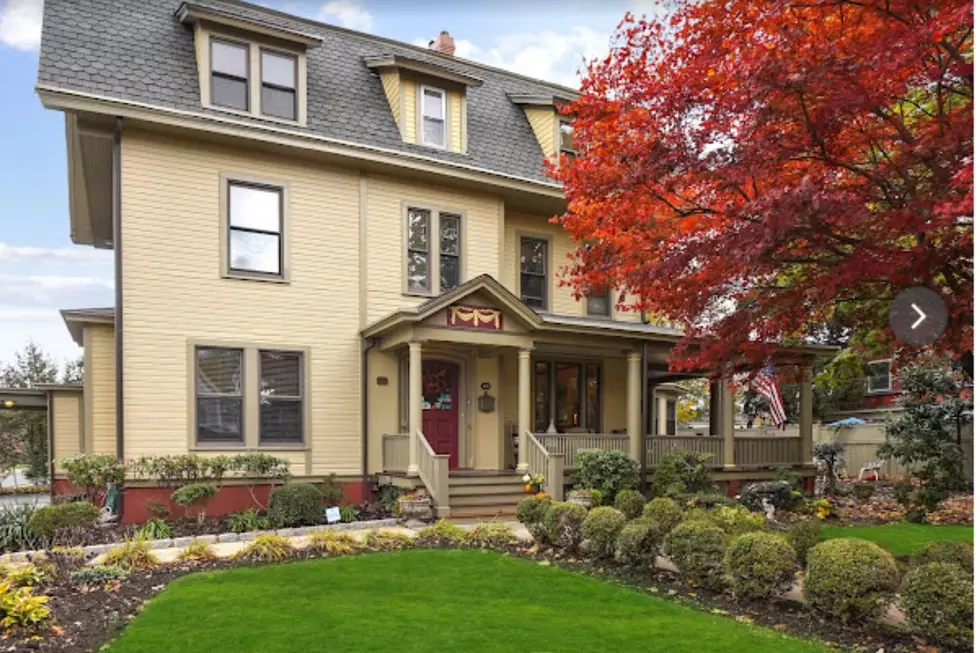 DeBary Inn (DeBary Inn)