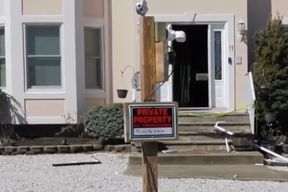 Bayville neighbor feud Drake Drive Bayville neighbor fight (via NBC New York)