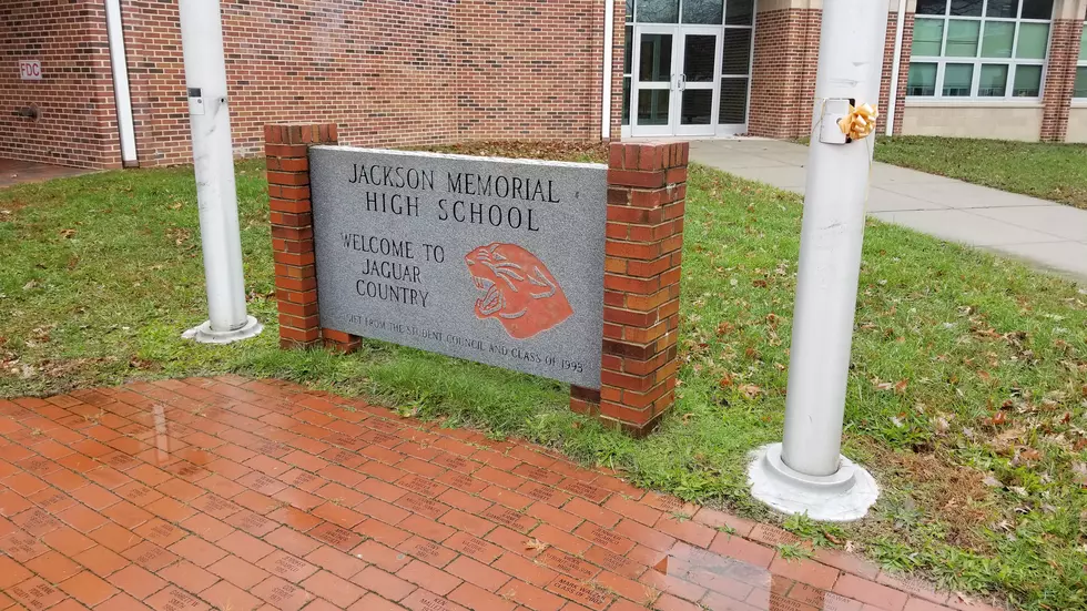 Welcome to Jaguar Country. Roar. (Dan Zarrow, Townsquare Media)