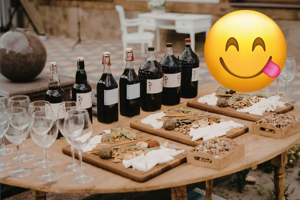 Food and wine festival (Canva)