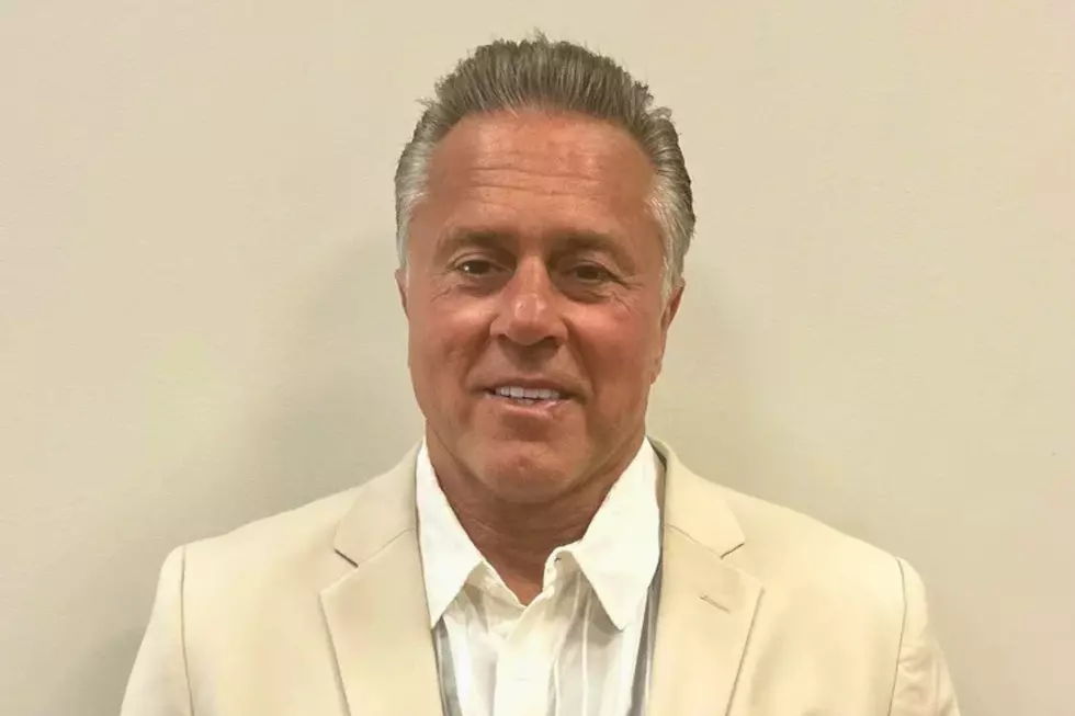 John Alite on the Englishtown Borough Council (Englishtown)
