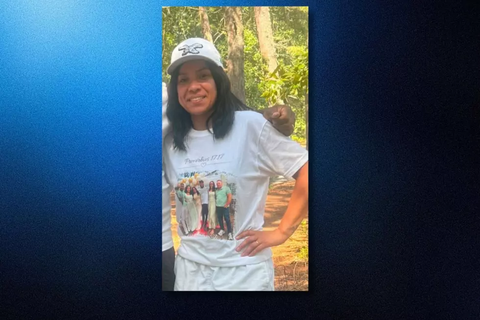 Priscila Alvares Pereira Dos Santos of Delran