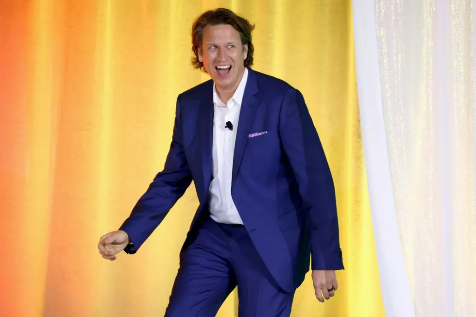 Pete Holmes brings his ‘We’re Having Fun’ tour to Newark in January