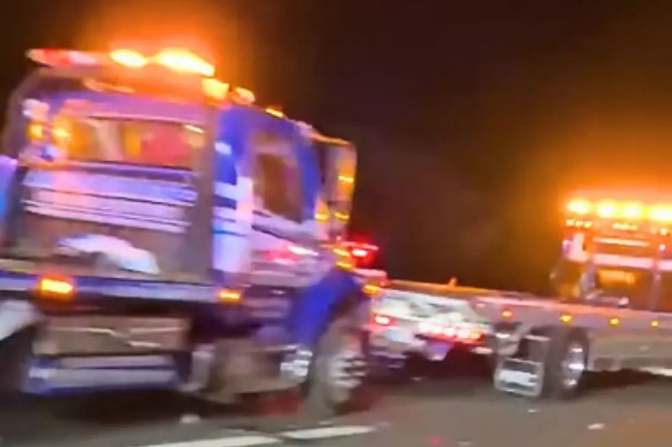 Fatal Garden State Parkway crash kills 2 women near Toms River