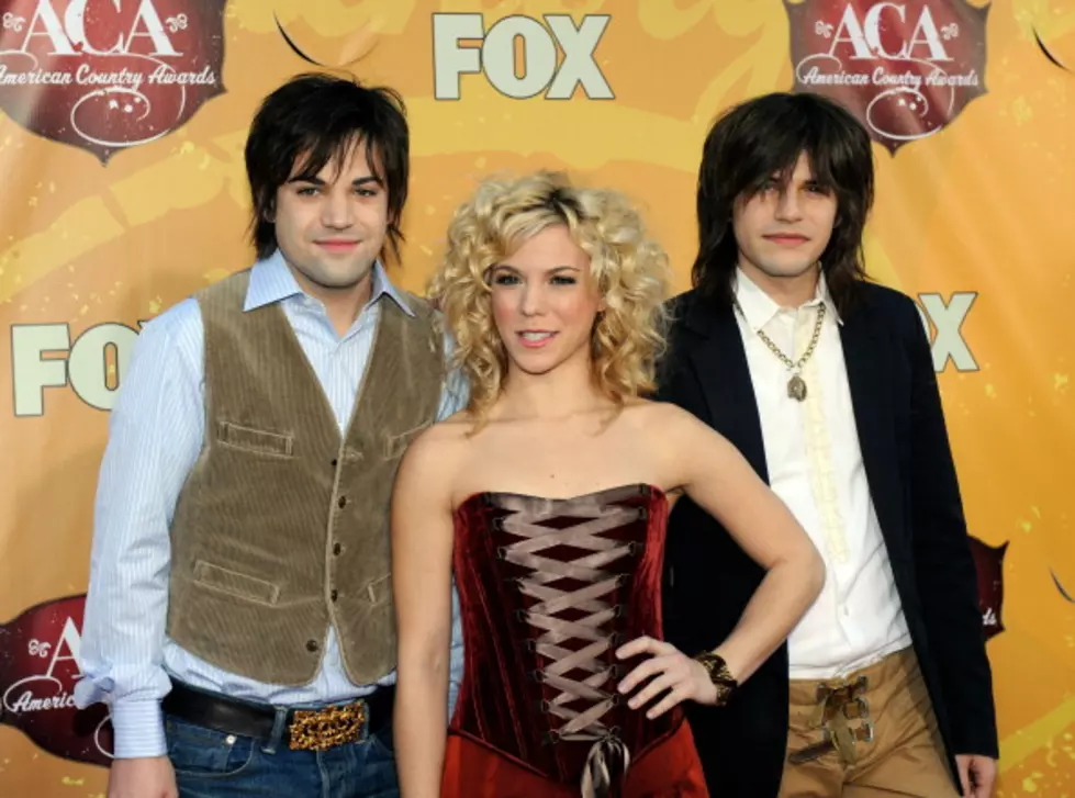 “Rolling” With The Band Perry