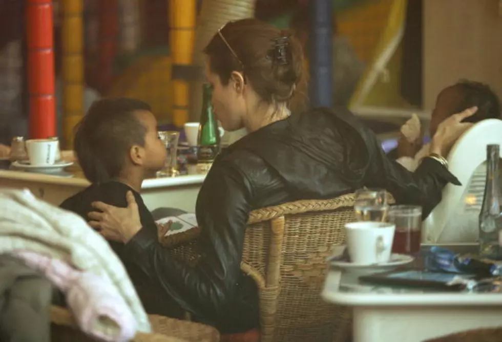 Restaurant Bans Kids [VIDEO]