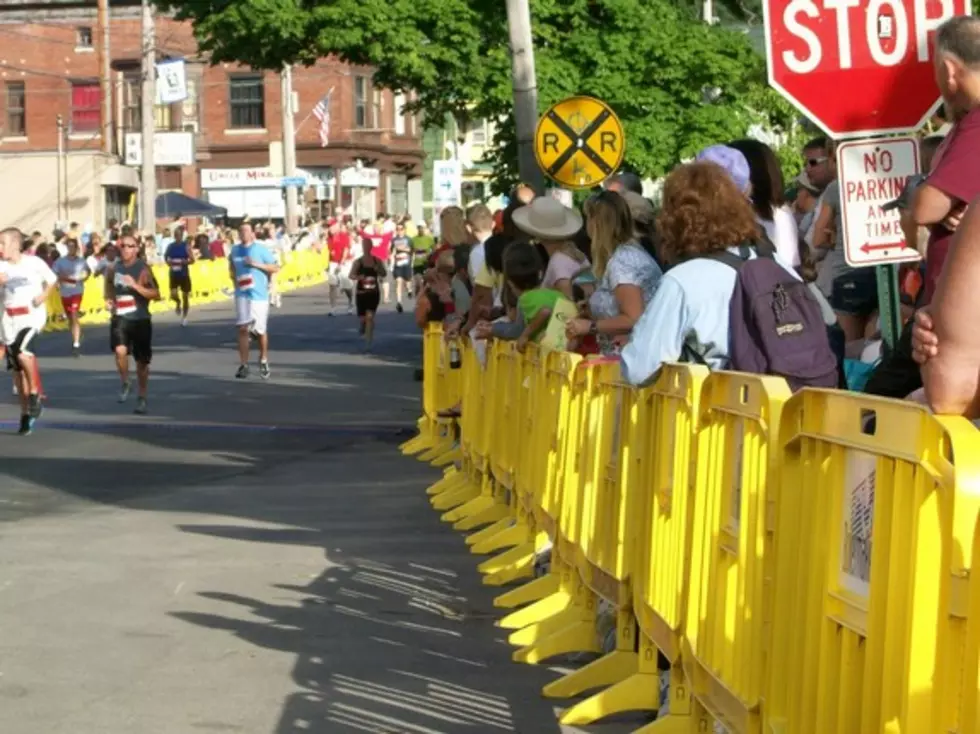 Thousands in Utica Cheer on Thousands of Boilermaker Runners [PHOTOS]