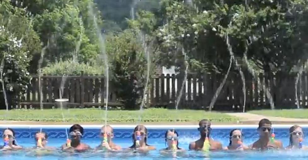 Kids Create Bellagio-Style Water Show in Pool [VIDEO]