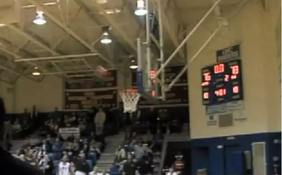 Play-By-Play Announcer Loses His Mind On Buzzer Beater [VIDEO]