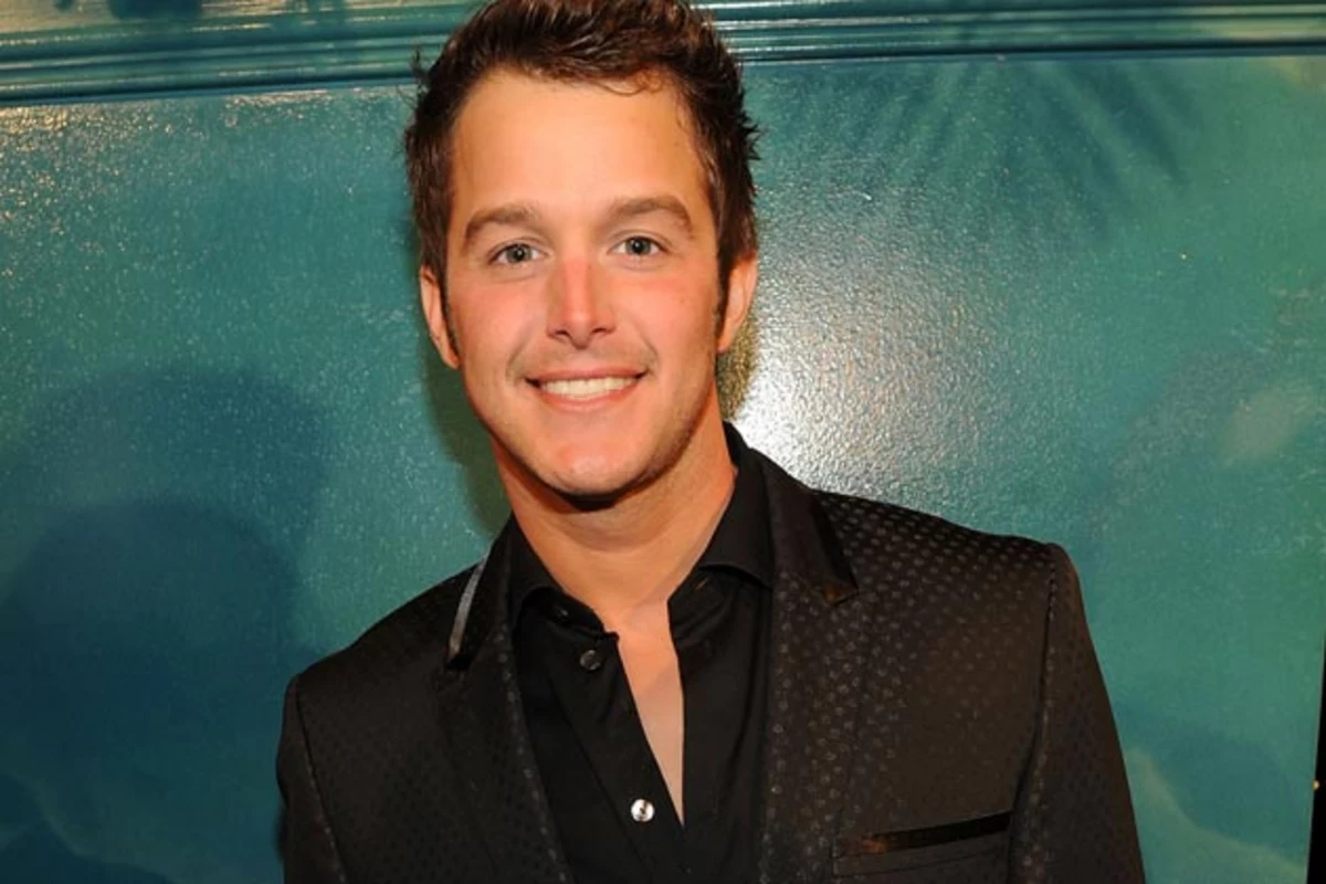 Easton Corbin Talks With Polly Wogg About Playing New Music at FrogFest