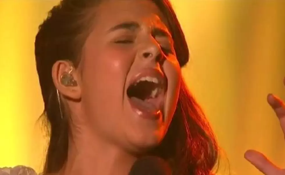 Carly Rose&#8217;s &#8216;Somewhere Over the Rainbow&#8217; is Out of This World on &#8216;The X-Factor&#8217; [VIDEOS]