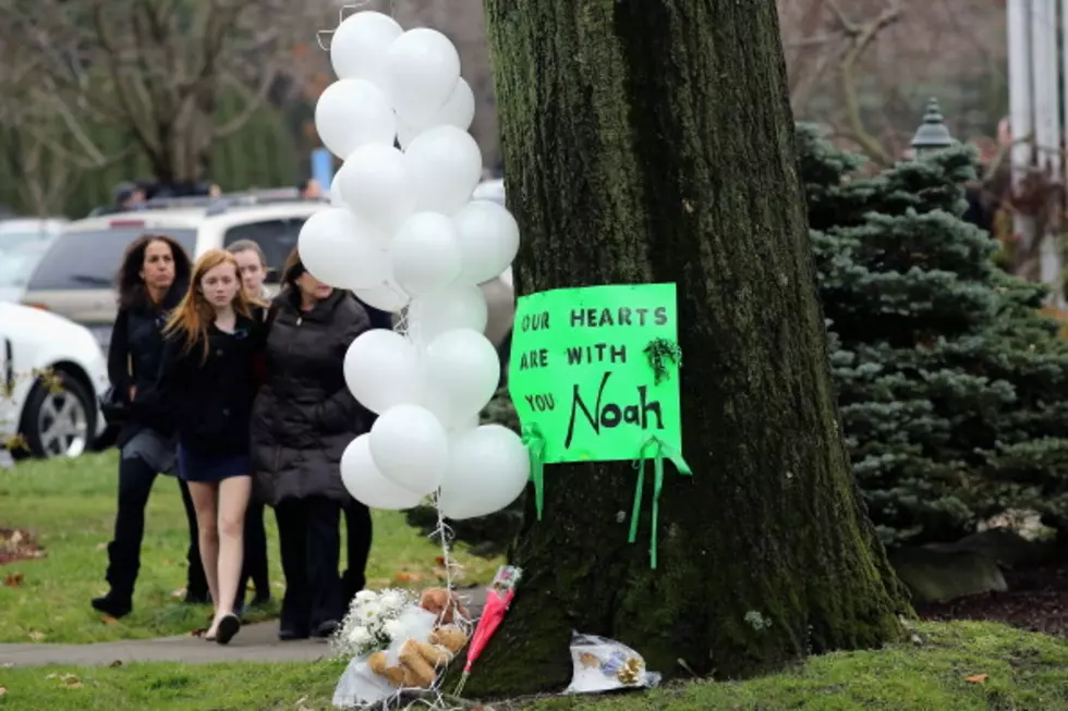 Sign the Sandy Hook Elementary School National Sympathy Card