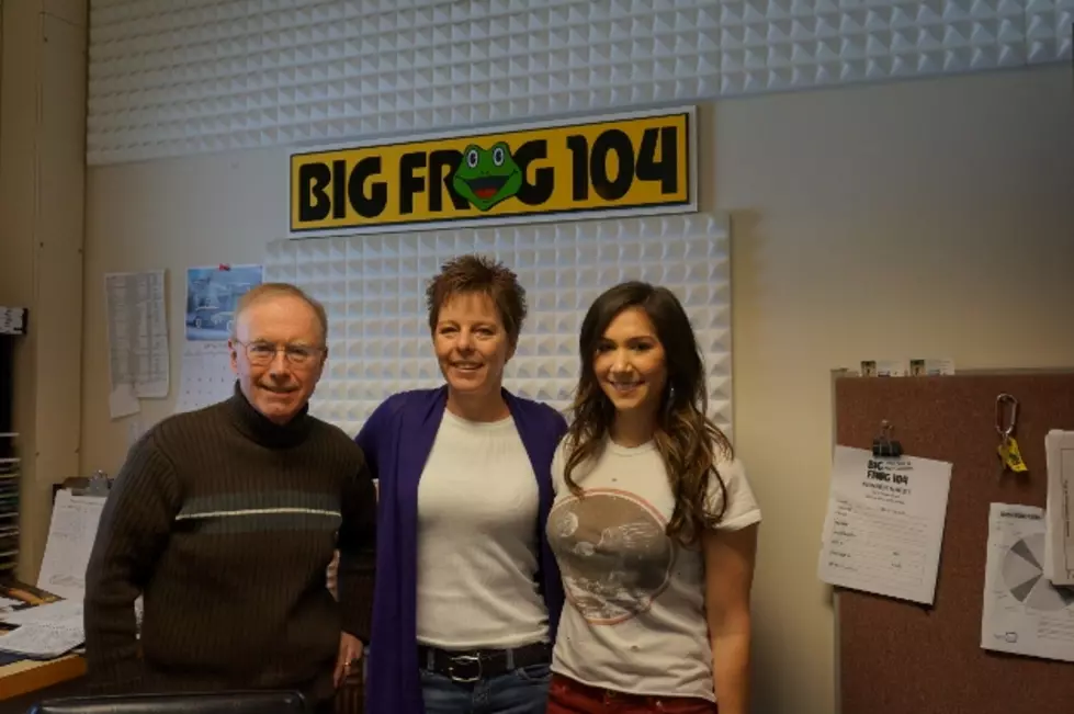 Jenna Jentry At Frog Fest 2013 And In Big Frog 104 Studio [VIDEO]