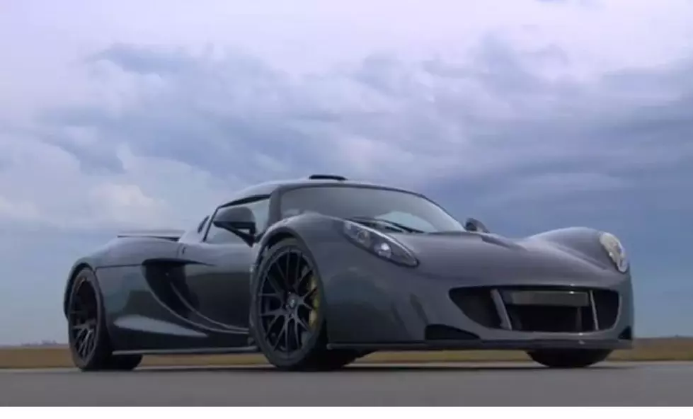 Car Sets New Guiness World Record For Acceleration [VIDEO]