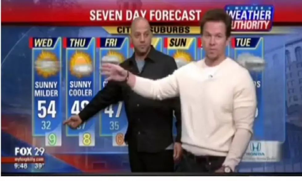 Hollywood Hunk Mark Wahlberg Turns Weatherman, Lays Egg [VIDEO]