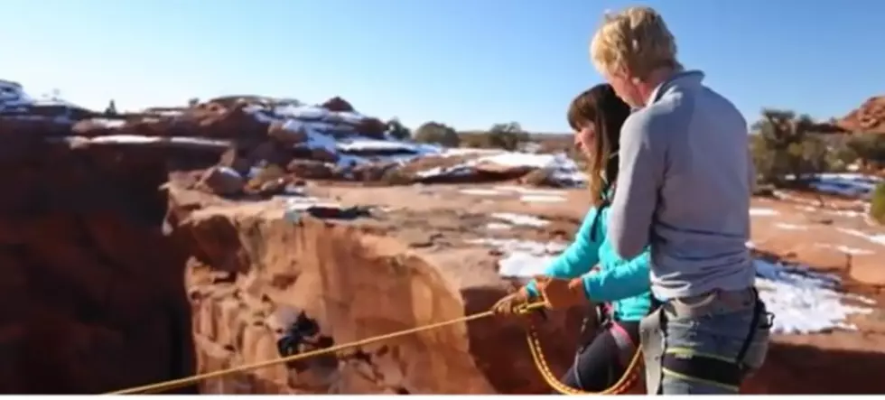 Incredibly Insane Canyon Rope Swing [VIDEO]
