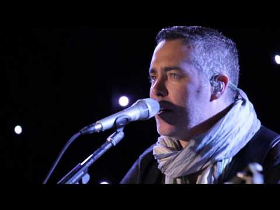 Barenaked Ladies Ed Robertson Performing With an Astronaut in Space [VIDEO]
