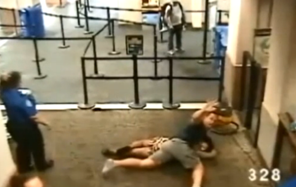 Vacationing Cop Comes To The Rescue at Airport [VIDEO]