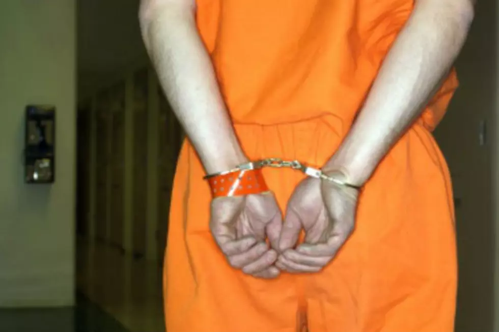 Prison Escapee Calls 911 On Himself [AUDIO]