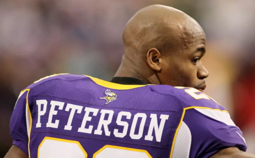 Minnesota Vikings Running Back Adrian Peterson&#8217;s 2-Year-Old Son Dies From Alleged Assault