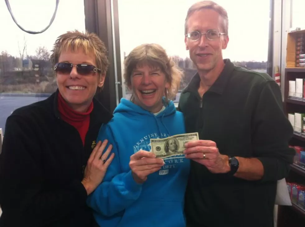 Debra Crane Wins $100 at SavOn [PHOTOS]