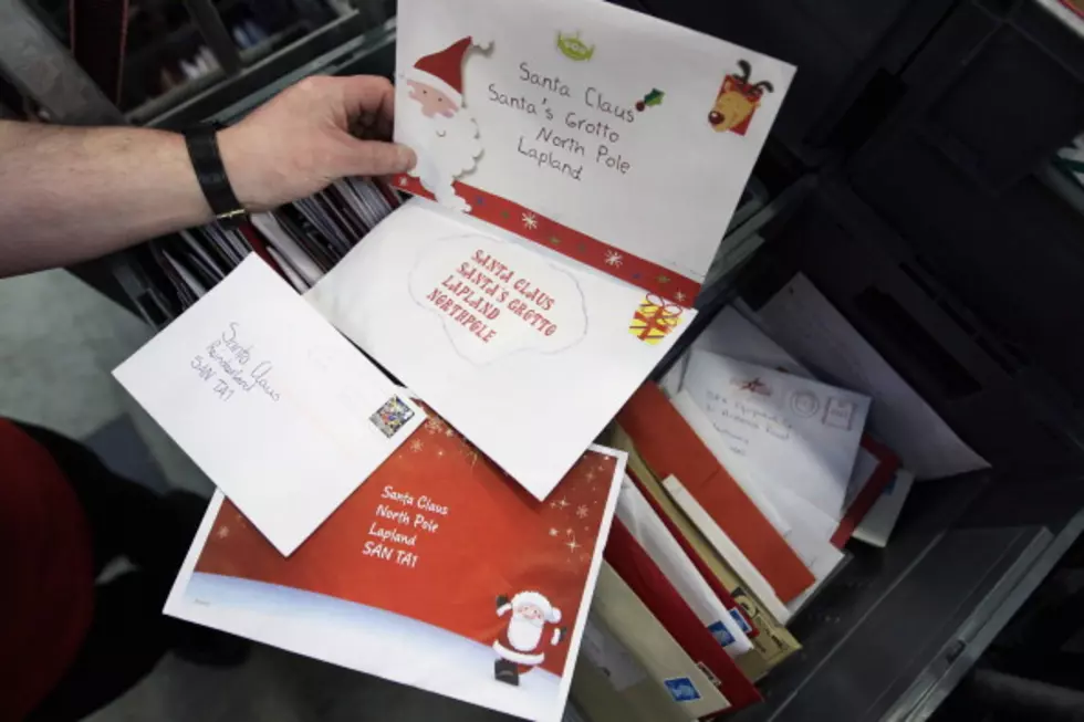 Child&#8217;s Letter To Santa Falls From The Sky [VIDEO]