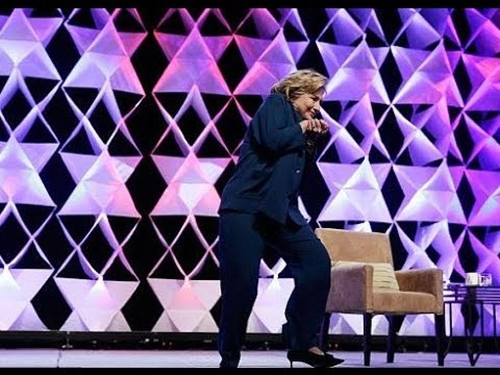 Woman Throws Shoe at Hillary Clinton [WATCH]