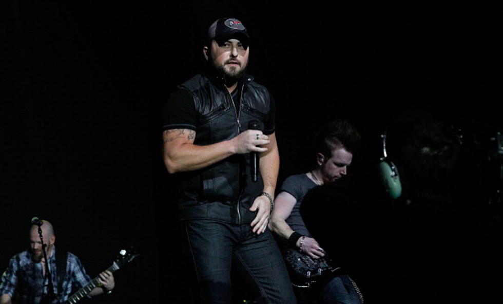 Vote For FrogFest Guest Tyler Farr’s ‘Redneck Crazy’ Music Video And Get Free Download