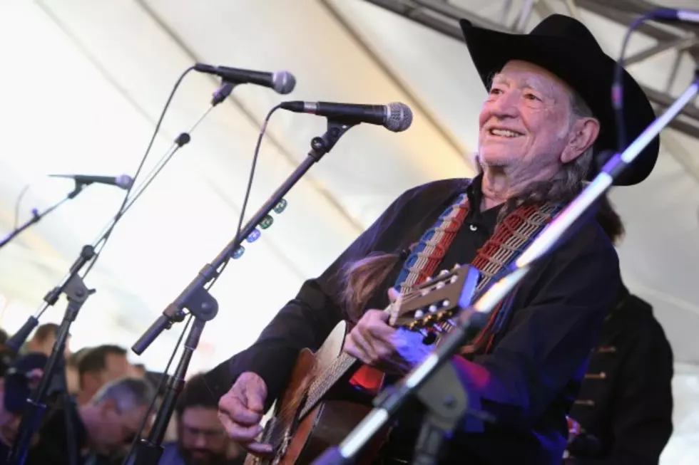 [WATCH] Get Willie Nelson&#8217;s New Song For Free