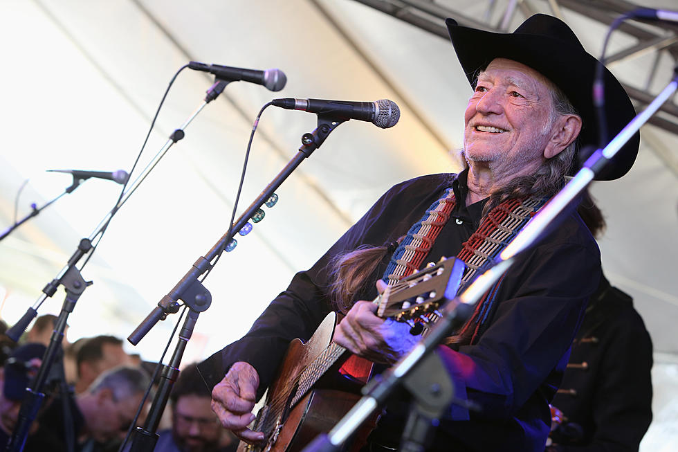 [WATCH] Get Willie Nelson’s New Song For Free