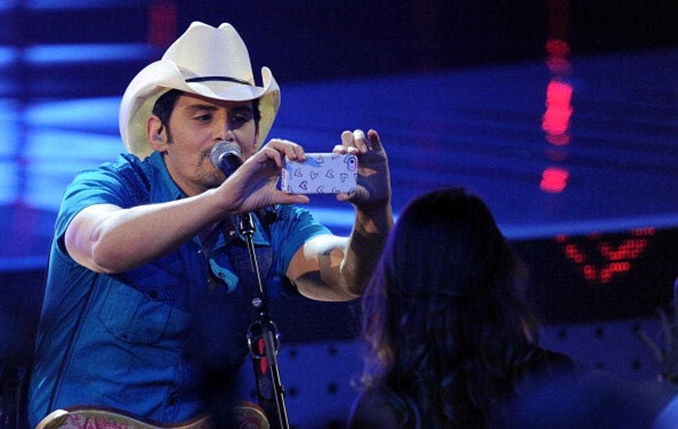 Brad Paisley Takes Selfie With Westboro Baptist Church Protesters Outside His Concert [VIDEO + PHOTO]