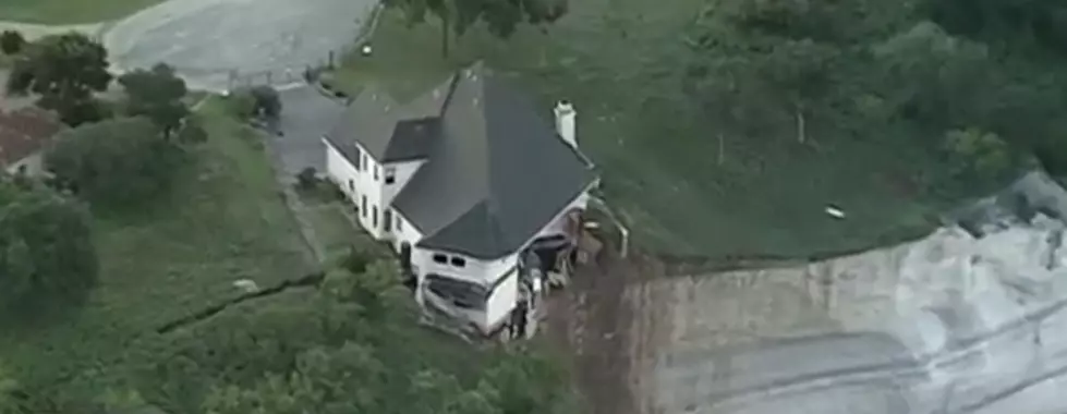 $700,000 House On A Cliff In Danger Of Falling Off [VIDEO]