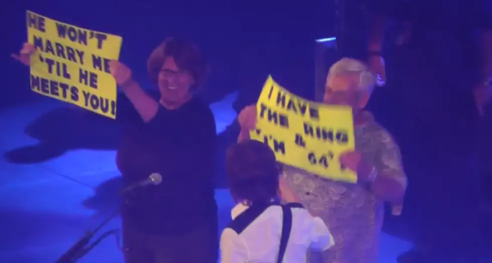 Paul McCartney Helps Rochester Couple Propose on Stage in Albany [VIDEO]