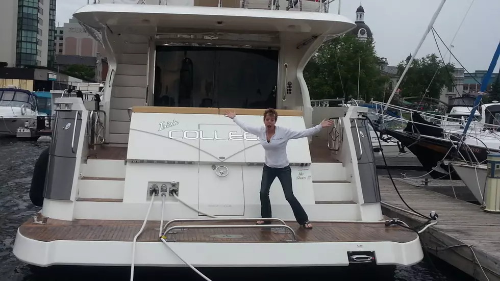 Married With Microphones – Wait Til You See the Size of This Boat [VIDEO]
