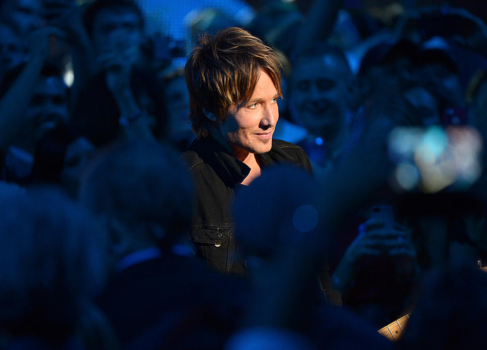 Keith Urban Releases Steamy Teaser For ‘Somewhere In My Car’ Video [WATCH]