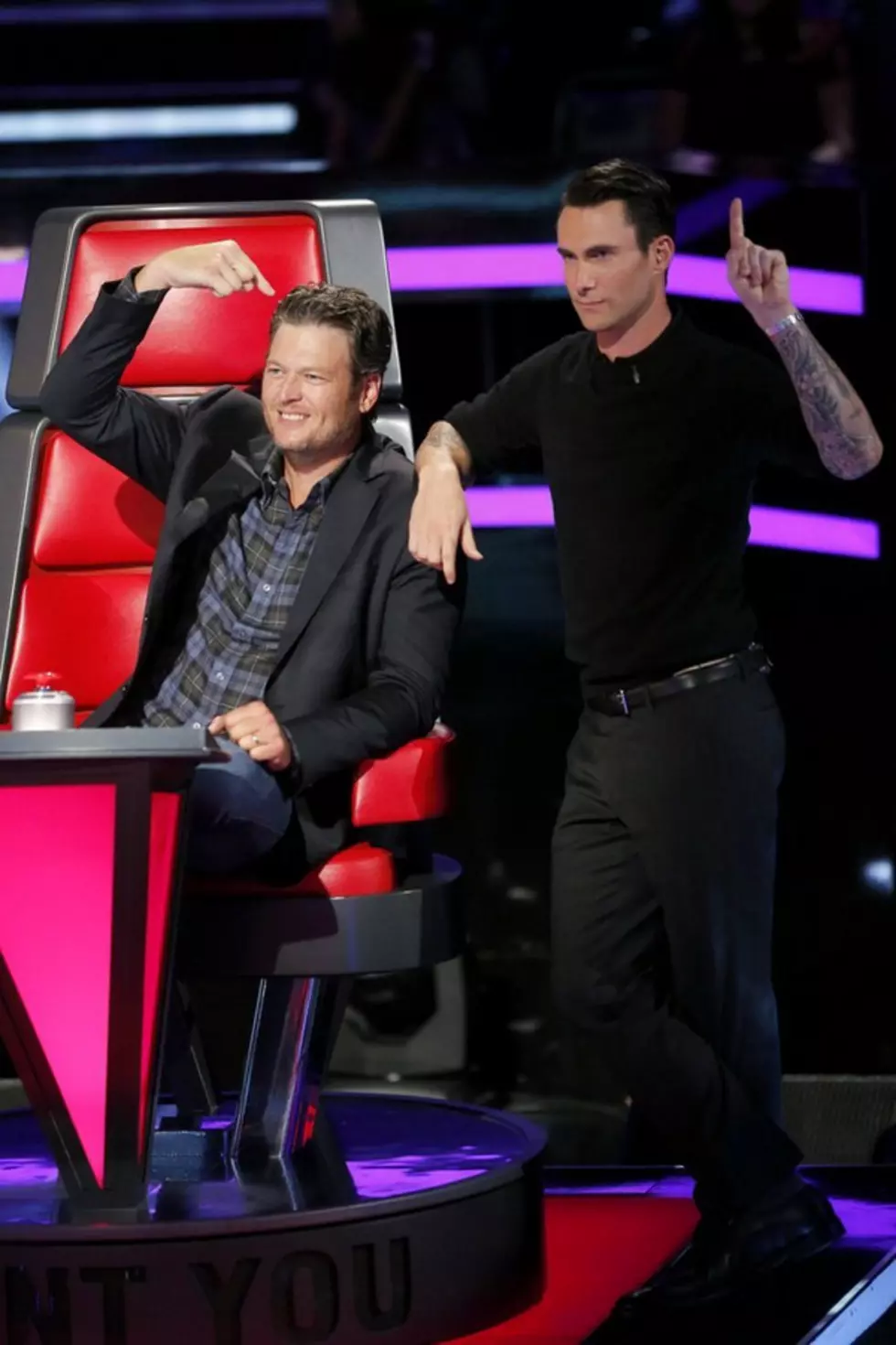 Move Over Adam Levine, There&#8217;s a New Sexy Man in Town and It&#8217;s Blake Shelton