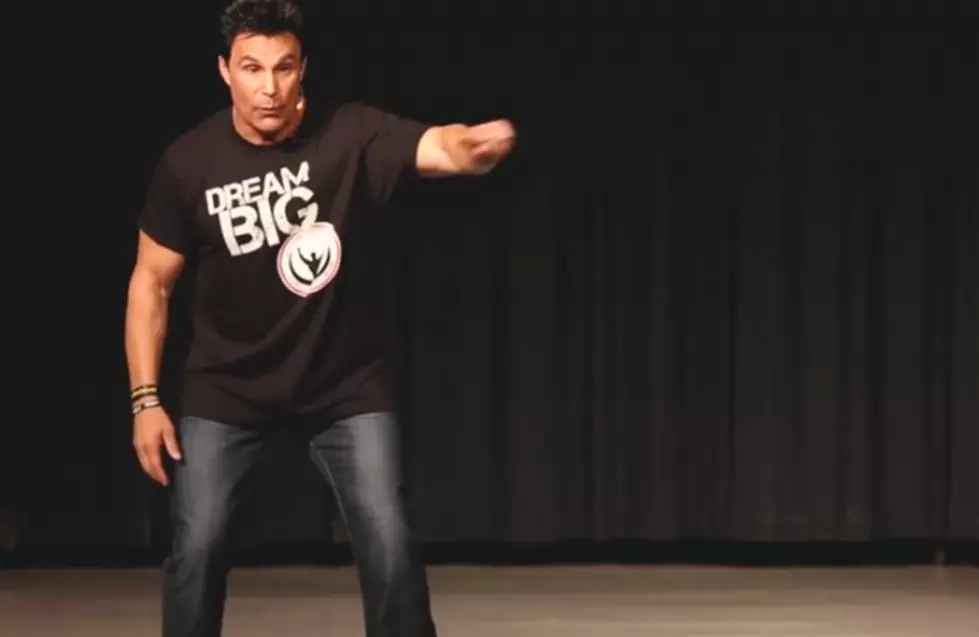 Former Wrestler Gives Speech About His Mom And Brings Middle School Kids To Tears [WATCH]
