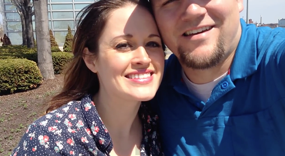 A Couple’s Selfie Turns Into A Wedding Proposal [VIDEO]