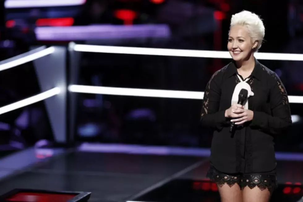 Blake Shelton Steals Meghan Linsey on &#8216;The Voice&#8217; [VIDEO]