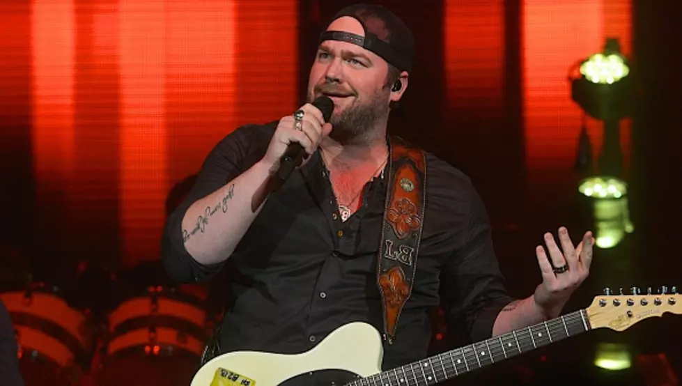 Lee Brice’s Most Embarrassing Moment – Performing With His Fly Open