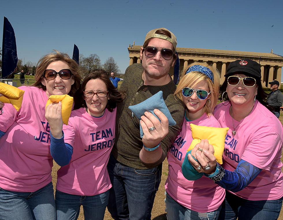 Wild West FrogFest and Rodeo Headliner Jerrod Niemann Loves Playing Cornhole [Photos]