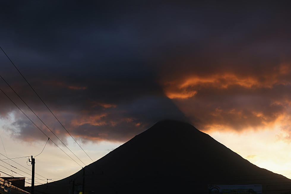 Chilean Volcano Calbuco Erupts For First Time in Forty Years [VIDEO + PHOTOS]