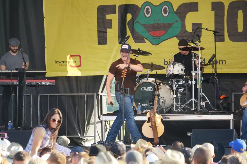 FrogFest Crowd Sings Along With Jerrod Niemann [VIDEO]