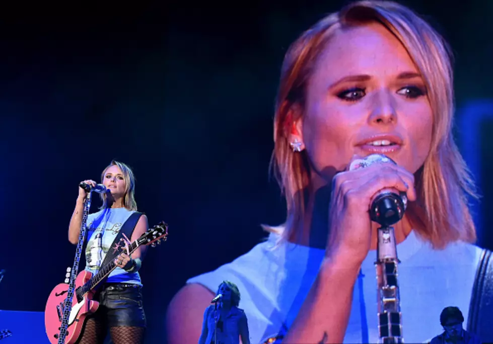 Miranda Lambert Melts Down on Stage Two Days Before Divorce Announcement [VIDEO]