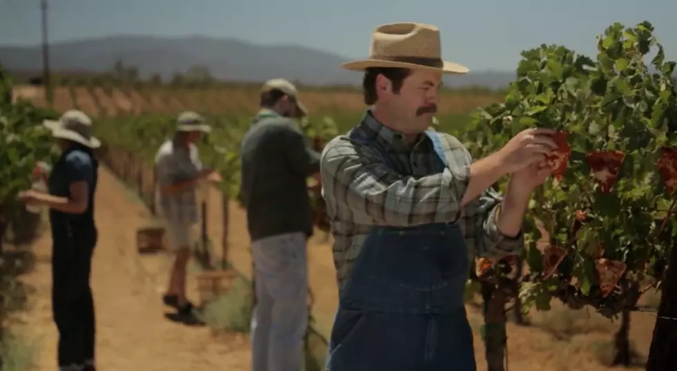Tour Nick Offerman’s Pizza Farm in Satirical Ad for Healthy School Lunches [Video]