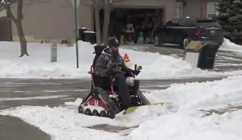 Iraq War Vet Uses Wheelchair to Plow Sidewalks [VIDEO]